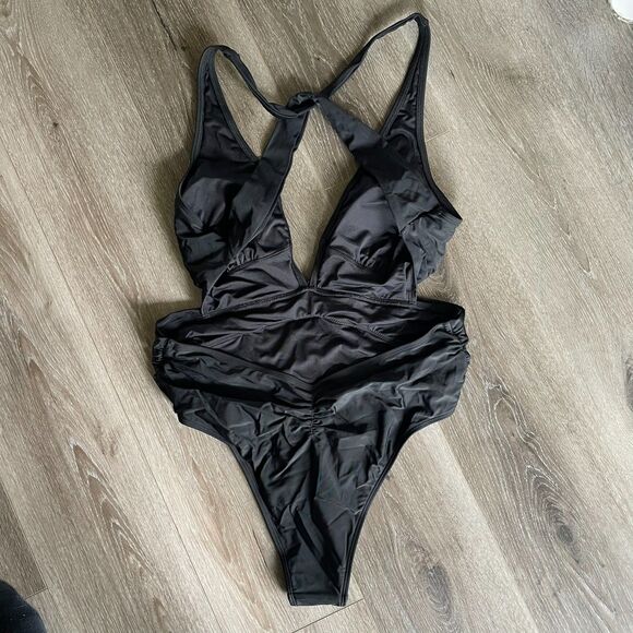 NWT Cupshe x Jojo Fletcher Mindful Solids Deep Onyx Plunge One Piece Size XL - Picture 5 of 9